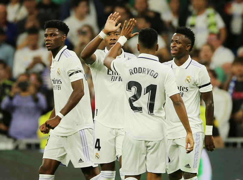 cac-doi-bong-noi-tieng-tren-the-gioi-so-huu-nhieu-fan-ham-mo-nhat-real-madrid